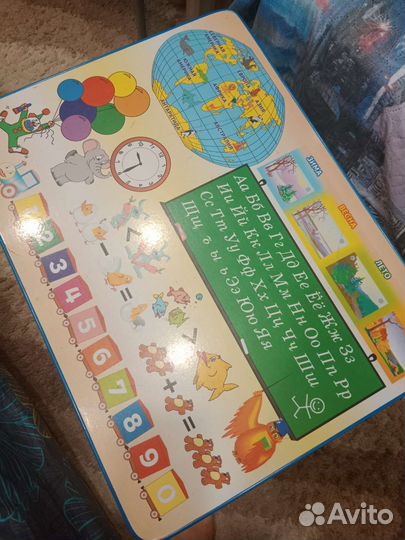 Развивающий столик со стулом