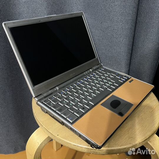 Ноутбук asus