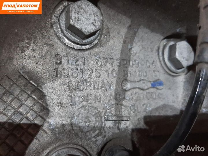 Кулак передний левый BMW 3 E90 2008 6773209