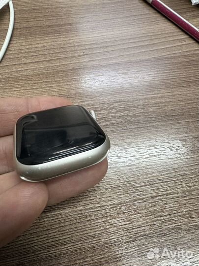 Часы Apple Watch Series 7 45мм StarLight