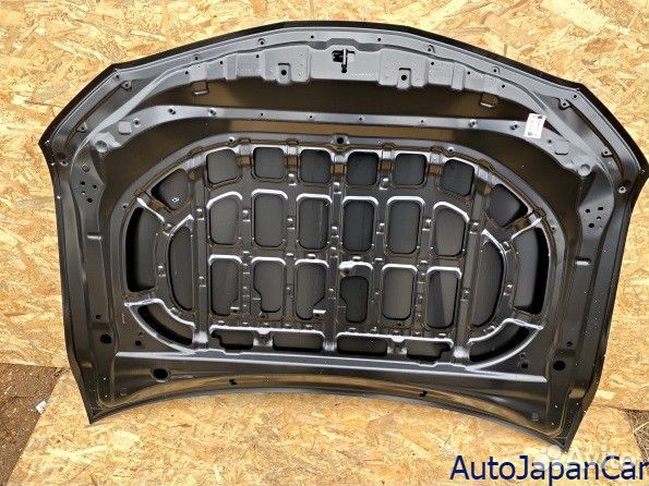 Тойота камри В 70 Капот