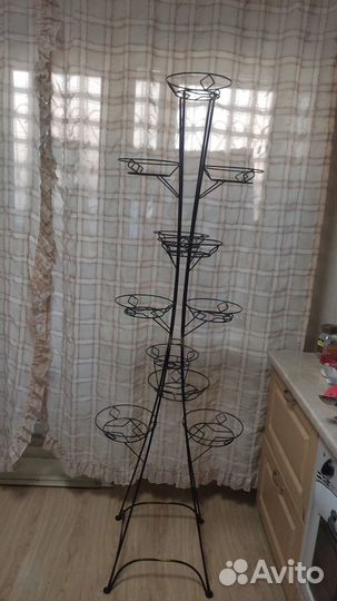 Подставка для цветов напольная металлическая