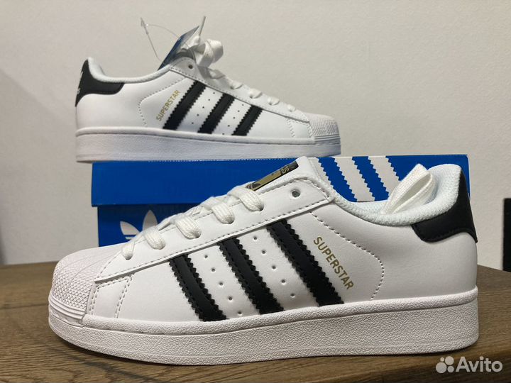 Кроссовки Adidas superstar