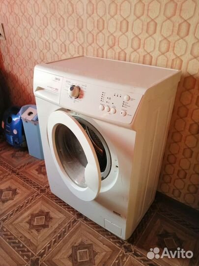 Стиральная машина Zanussi бу