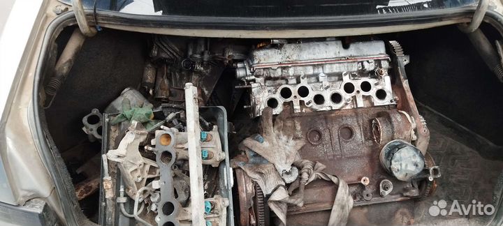 Двигатель и коробка ваз 2110