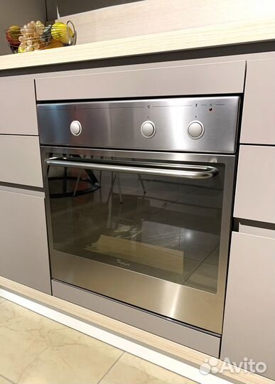 Электрический духовой шкаф Whirlpool