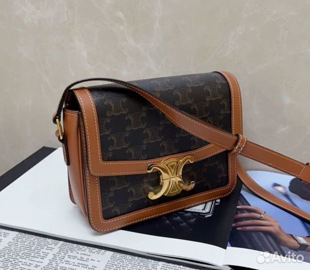 Сумка Celine Triomphe Classicise