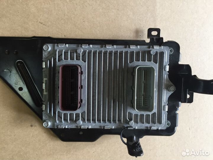 Электронный блок двигателя и АКПП Dodge RAM