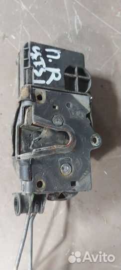 Замок двери передняя правая на Cadillac CTS 1