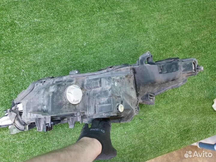 Фара правая Toyota Camry xv70 (2020-н.в.) LED