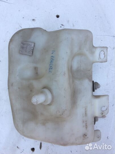 Бачок стеклоомывателя BMW E39