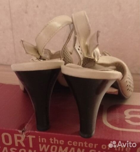 Продаю босоножки