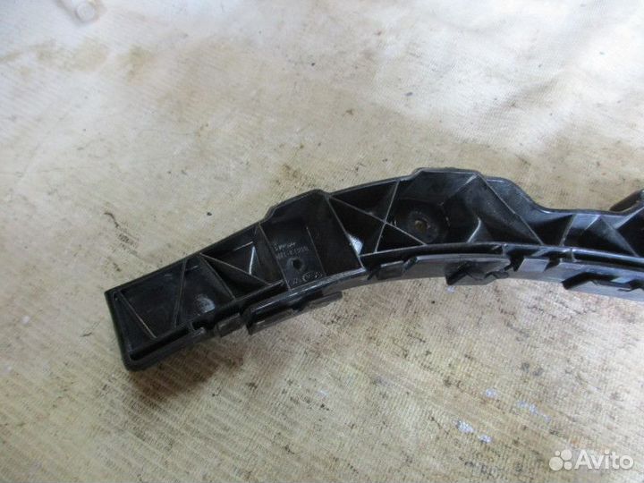 Направляющая заднего бампера левая Kia Ceed 2007-2