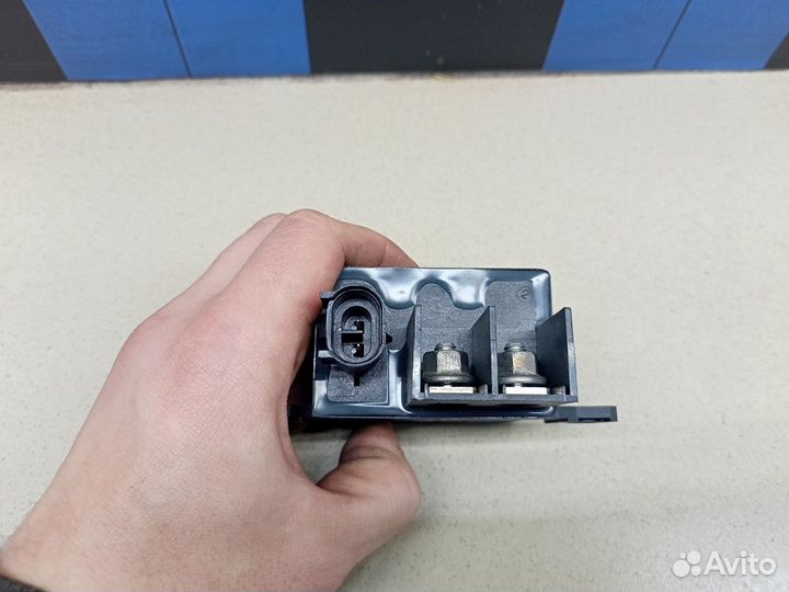 Реле 5-serie GT F07 2009-2016