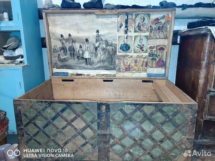 Сундук деревянный старинный