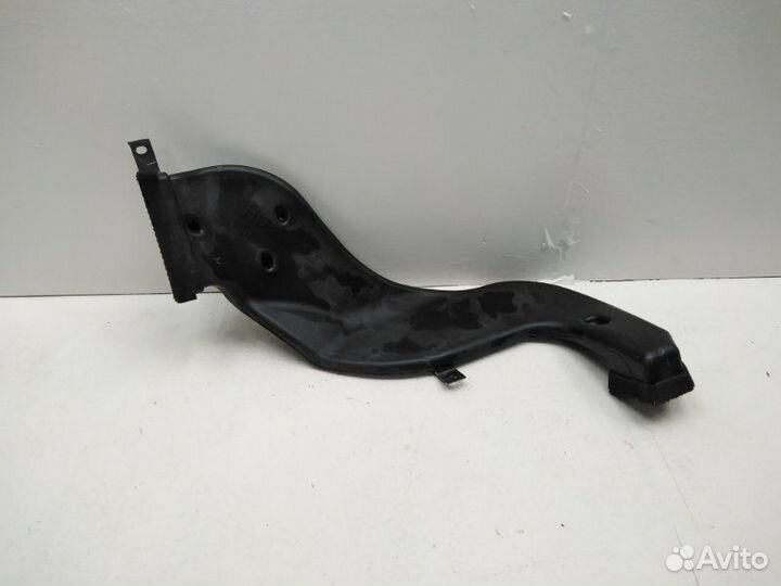 Воздуховод левый Kia Ceed 2007-2012