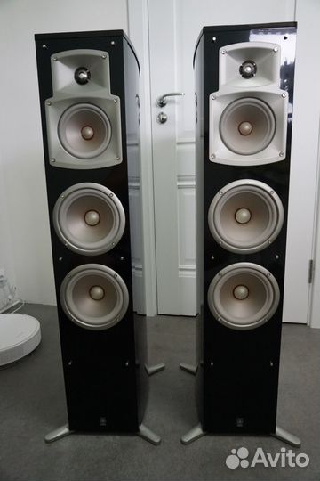 Продам Yamaha ns-555