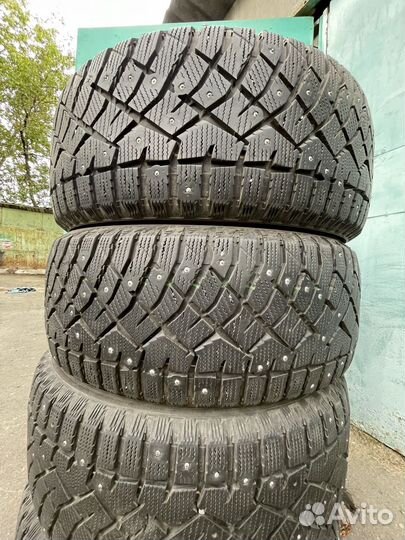 Nitto Therma Spike 215/55 R17 98T