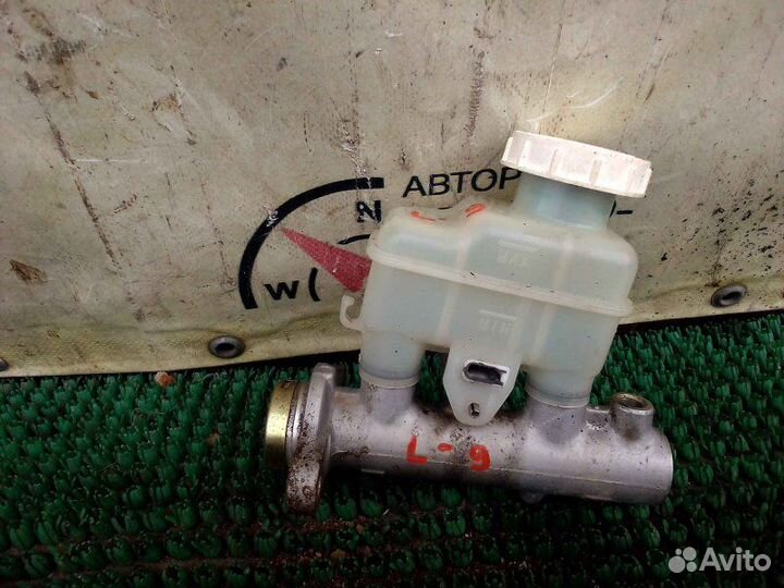 Главный тормозной цилиндр Mitsubishi Lancer CS5A