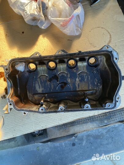 1.2 D4F рено клио клапанная крышка