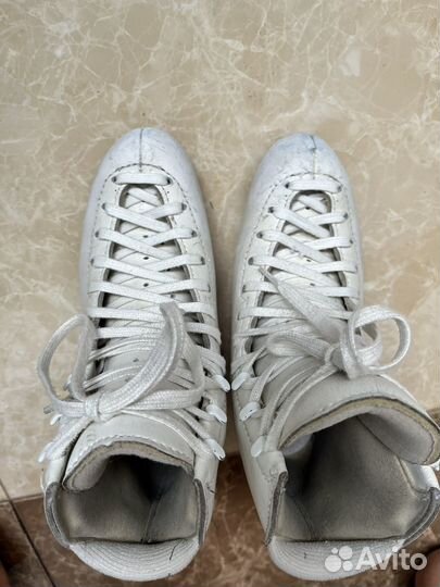 Коньки фигурные Overture 215