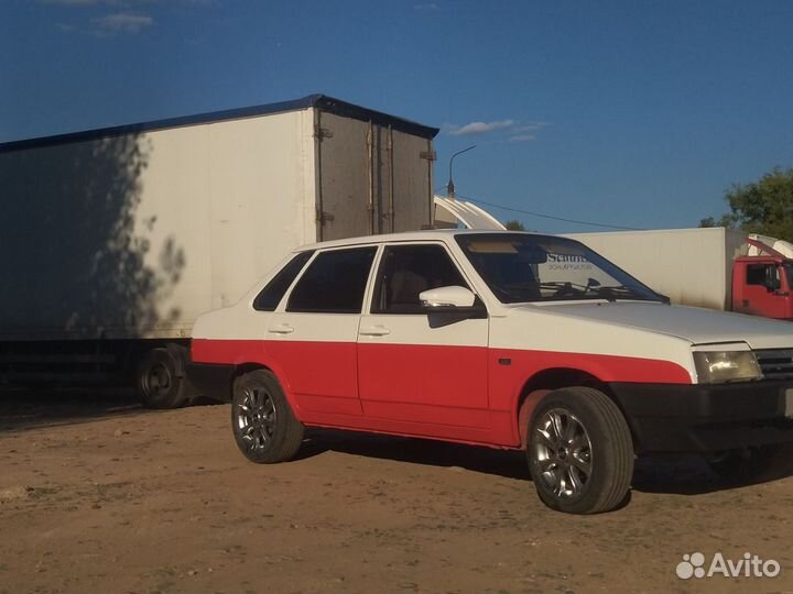 ВАЗ 21099 1.5 МТ, 1996, 311 977 км