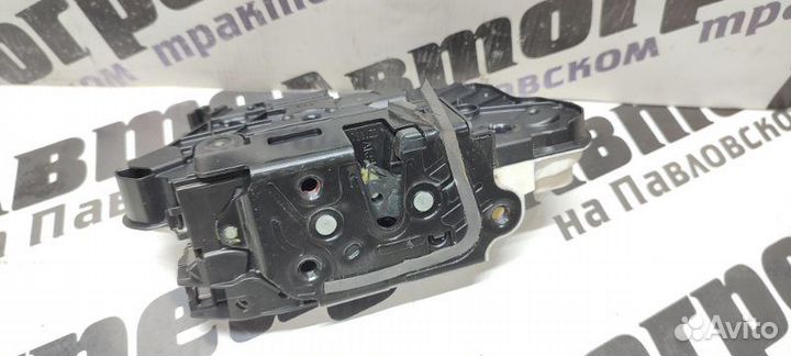 Замок двери передний правый Volkswagen Passat Cc