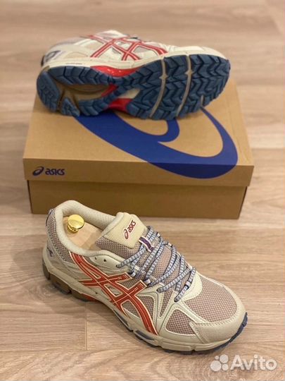 Кроссовки asics