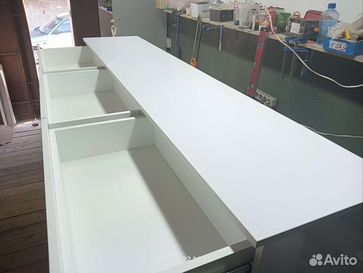 Тумба белый глянец