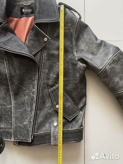 Байкерская куртка в стиле гранж