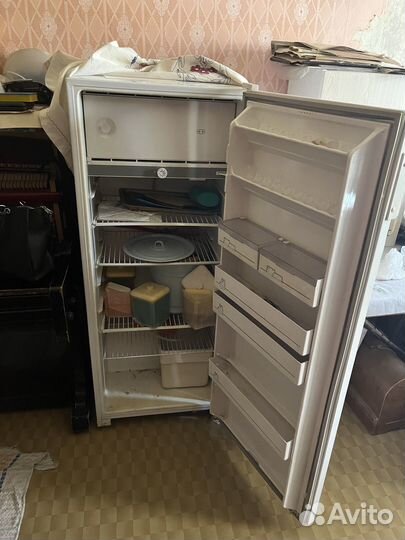 Холодильник Бирюса