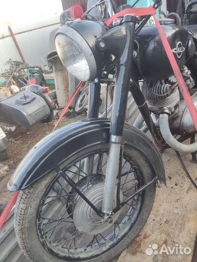 Передняя вилка с крылом Иж 56