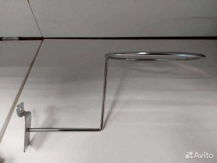 Кронштейн крючок на эканомпанэль для гол. уборов