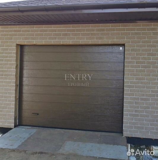 Ворота гаражные секционные