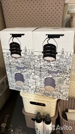 Светильник новый потолочный трековый