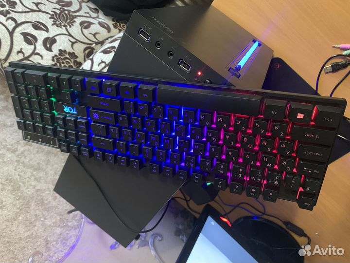 Игровая клавиатура + мышка