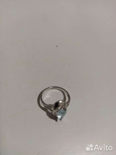 Серебряное кольцо с топазом
