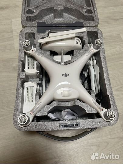 Квадрокоптер dji phantom 4