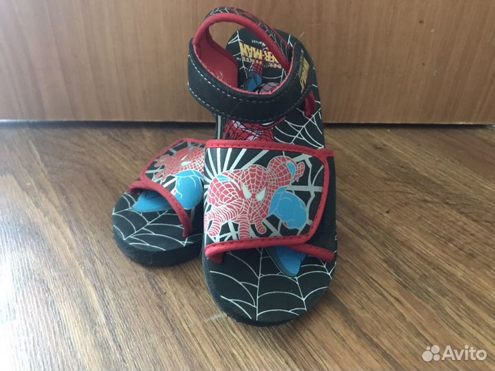 Сандали пляжные