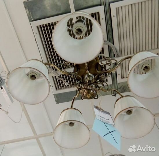 Подвесная люстра Maytoni ARM420-05-R