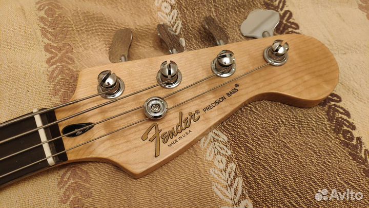 Реплика Fender Precision Bass санбёрст и кэнди эпл