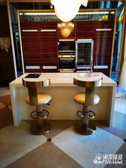 Барный стул новый