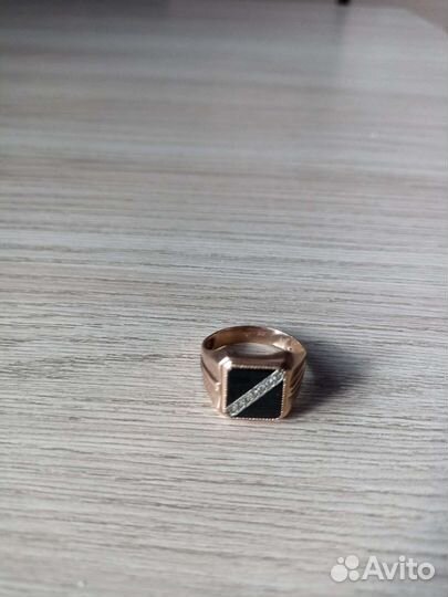 Мужская золотая печатка