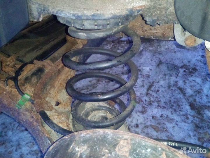 Пружины задние Volkswagen Passat B5