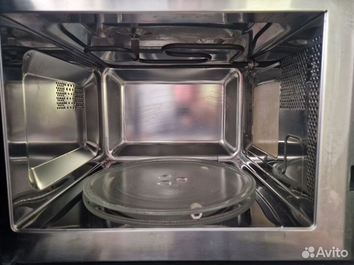 Микроволновая печь Hotpoint Ariston