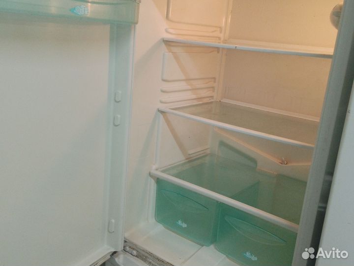 Холодильник бу стинол