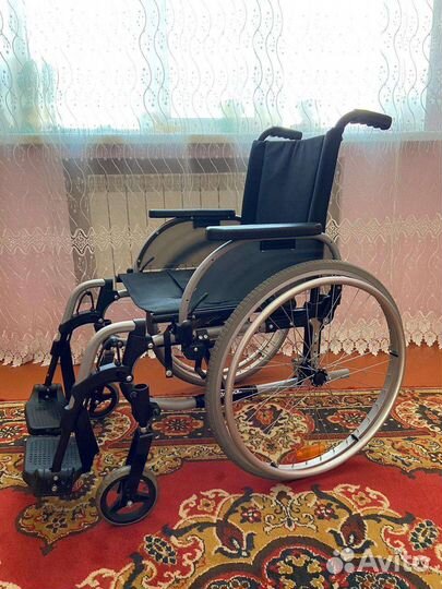 Коляска инвалидная