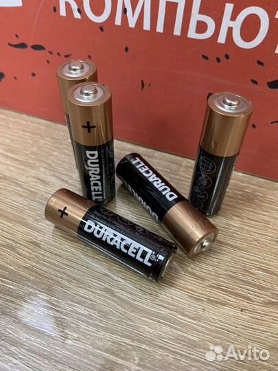 Новые батарейки Duracell AA