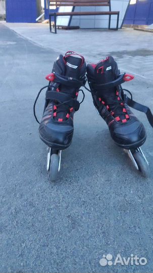 Роликовые коньки