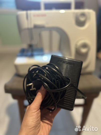 Швейная машина Singer 8280